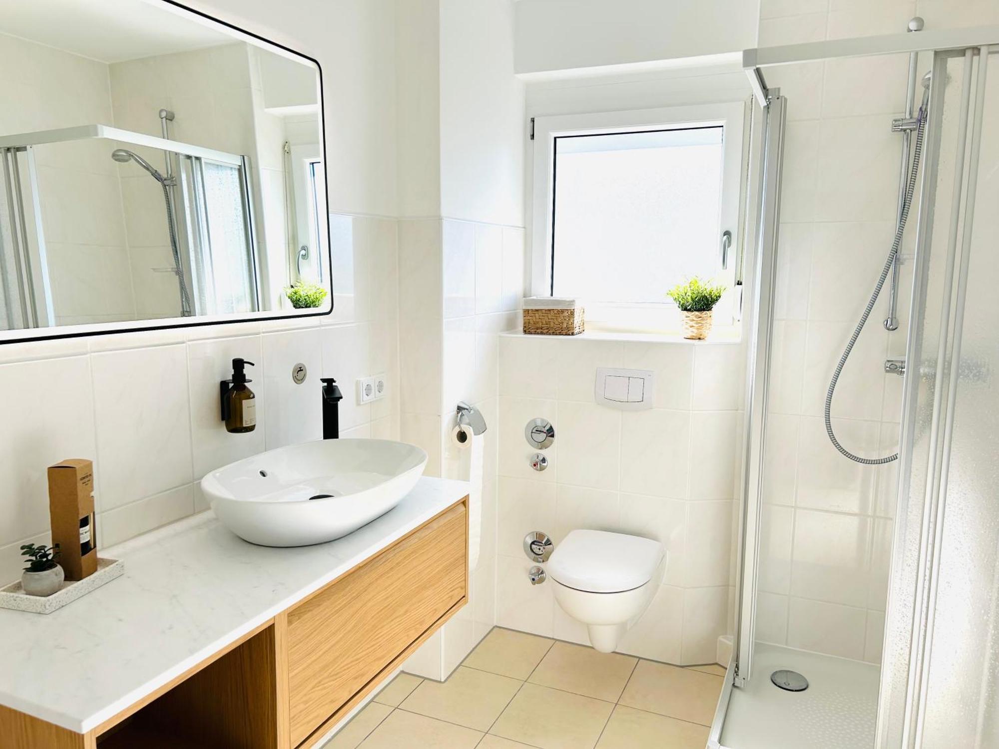 Neu - Frisch Renoviertes Ferienapartment "Waterkant" Бюзум Екстер'єр фото